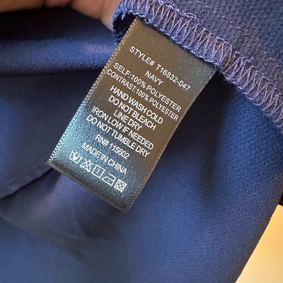 LUSH Blouse NWT - Picture 7 of 9